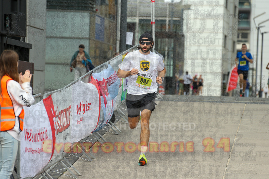250920_1318_EX1_4001 | Sportfotografie im Rhein-Sieg Kreis, Köln, Bonn, NRW, Rheinland Pfalz, Hessen, etc. Unser Tätigkeitsfeld umfasst den Laufsport vom Volkslauf über den Marathon, Duathlon, Triathon bis zum Ultralauf wie Kölnpfad Ultra oder Schindertrail.