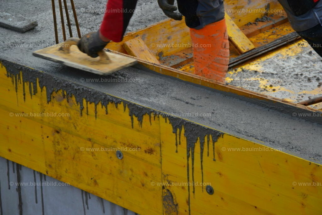 bib-lg04-betonarbeiten-decken-0675 | Nach LV-Leistungsgruppen sortierte Detailfotos über den Bau eines Hauses. Alle Hausbau-Bilder direkt vom Urheber und Autor der Website Haus-Selber-Bauen.com