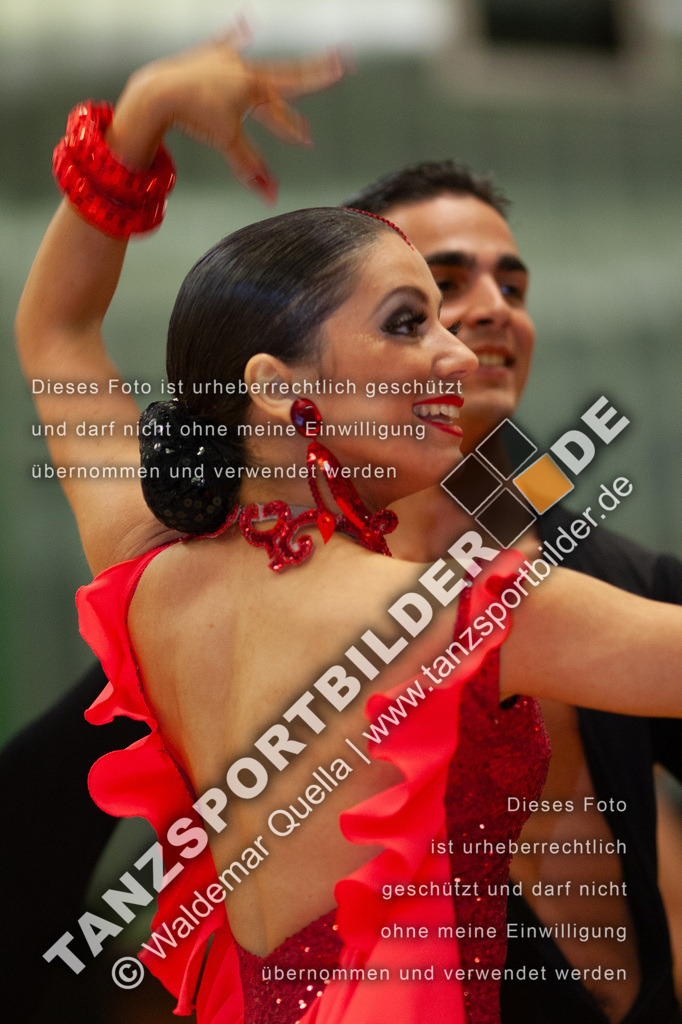 20090124-10190 | Hier finden Sie Tanz Bilder vom Latein und Standard Formationen tanzen. Sportbilder vom Tanzsport. Schöne Fotos und von Weltmeisterschaft, Europameisterschaft, Bundesliga, Regionalliga, Oberliga und Landesliga sowie von GOC Stuttgart, DanceComp, WM Bremen