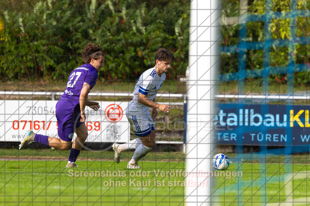 20261010_155450_0495_(c)_by_PhotoPeet | #,1.FC Eislingen (weiß) vs. TSV Bernhausen (lila), Fussball, Landesliga 2 - wfv, 11. Spieltag, Saison 2026/2027, Rasenplatz, Eichbachstation, Haldenstraße, 73054 Eislingen, 10.10.2026 - 15:30 Uhr,Foto: PhotoPeet / Sport- &amp; Eventfotografie / Peter Harich