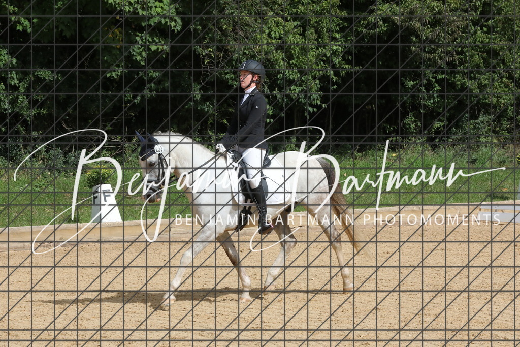 AZ2A2235 | Benjamin Bartmann Photomoments