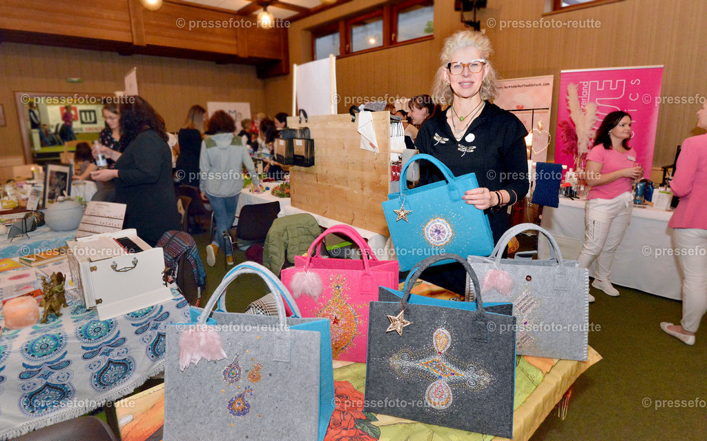 16-news-2022-Okt16-Frauenmesse-WB-SOLVANA-WTV_4968 | Info aus dem Bezirk Reutte/Ausserfern Tirol sowie eine umfangreiche Bilddatenbank über die gesamte Region: Lechtal, Talkessel Reutte, Tannheimertal, Zwischentoren. Lech, Plansee, Zugspitze, Grenztunnel, B179, Fernpassstraße, Verkehr, Lawinen, Tradition, - Realisiert mit Pictrs.com