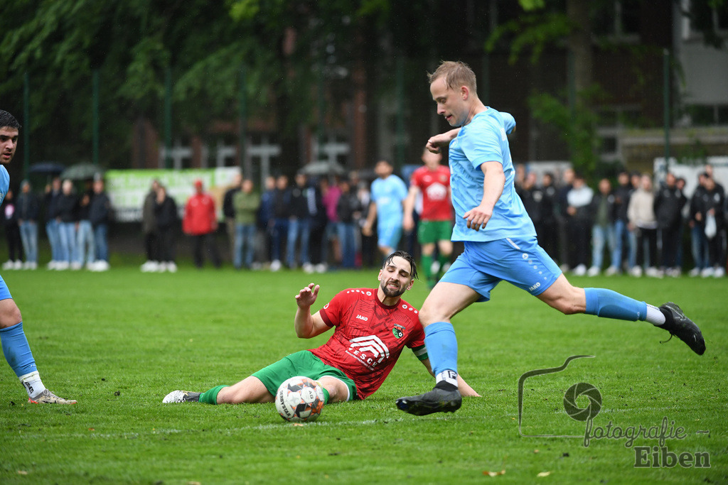BV Bockhorn-SG FriPe | Relegation zur Kreisliga; BV Bockhorn (weiß)-SG FriPe (rot) am 05.06.2025 in Oldenburg/Ofenerdiek (Lagerstraße), Photo: Philip Eiben 2025 - Realisiert mit Pictrs.com