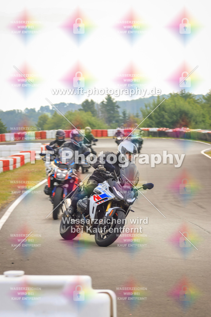 _DSK2001 | Hier findet Ihr Bilder von Touristenfahrten auf der Nürburgring Nordschleife oder von anderen Veranstaltungen die ich besucht habe. Viel Spass beim Durch Schauen 