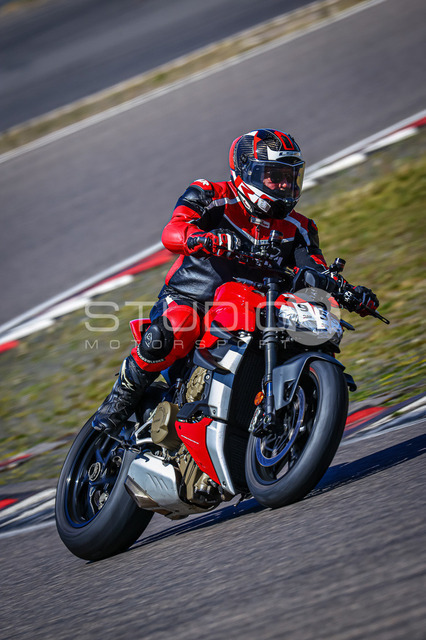 0956-260526NBR-029_956 | Deine Full-Service-Agentur für ✔️Videoproduktionen und ✔️Motorsportfotografie Jetzt Angebot anfragen!