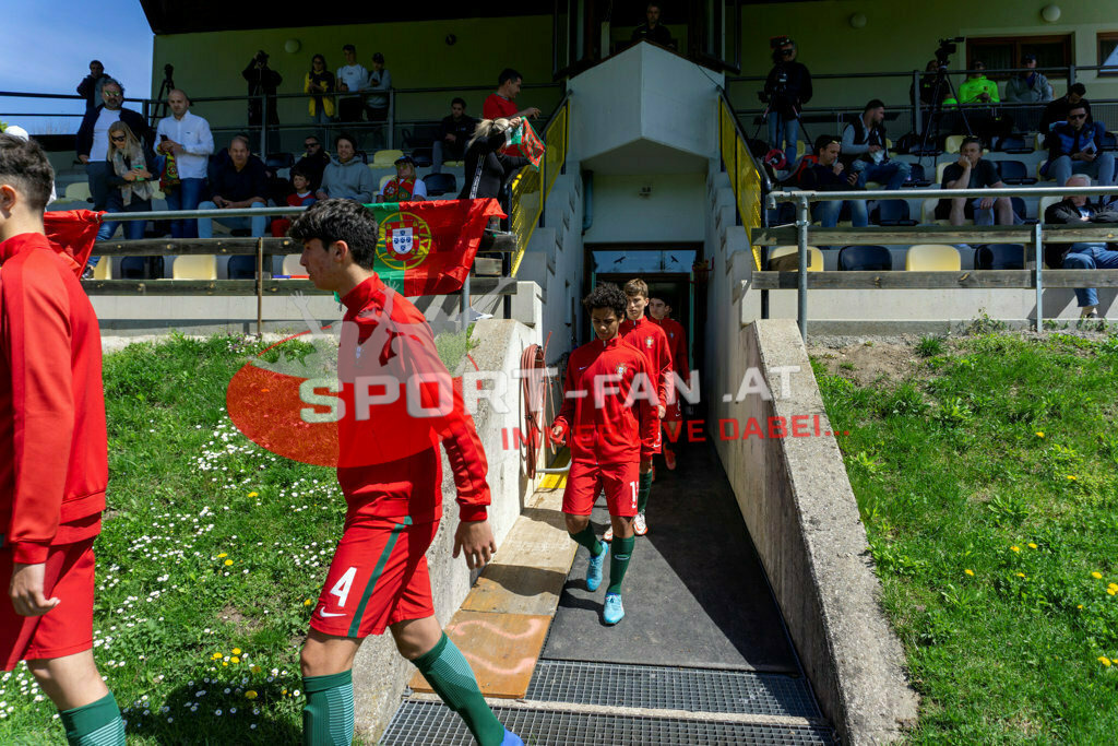 Portugal  U15 -Czech Republic U15 | RAFAEL MOTA (Portugal #4) ; Portugal  U15 -Czech Republic U15 am 29.04.2022 in Arnoldstein
(Sportplatz), AUSTRIA, (Photo by Ernst Krawagner sport-fan.at) - Realisiert mit Pictrs.com