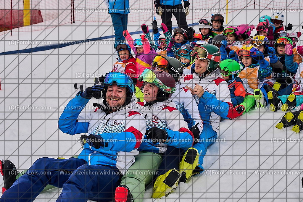 ALP5265_Schischule Haginger_gemeinsame Auswaermuebungen | (C)FotoLois.com, Alois Spandl. Schischule Haginger, Semesterkurs-Abschlusstag mit Rennlaufbewerb, Fr 9. Februar 2024.