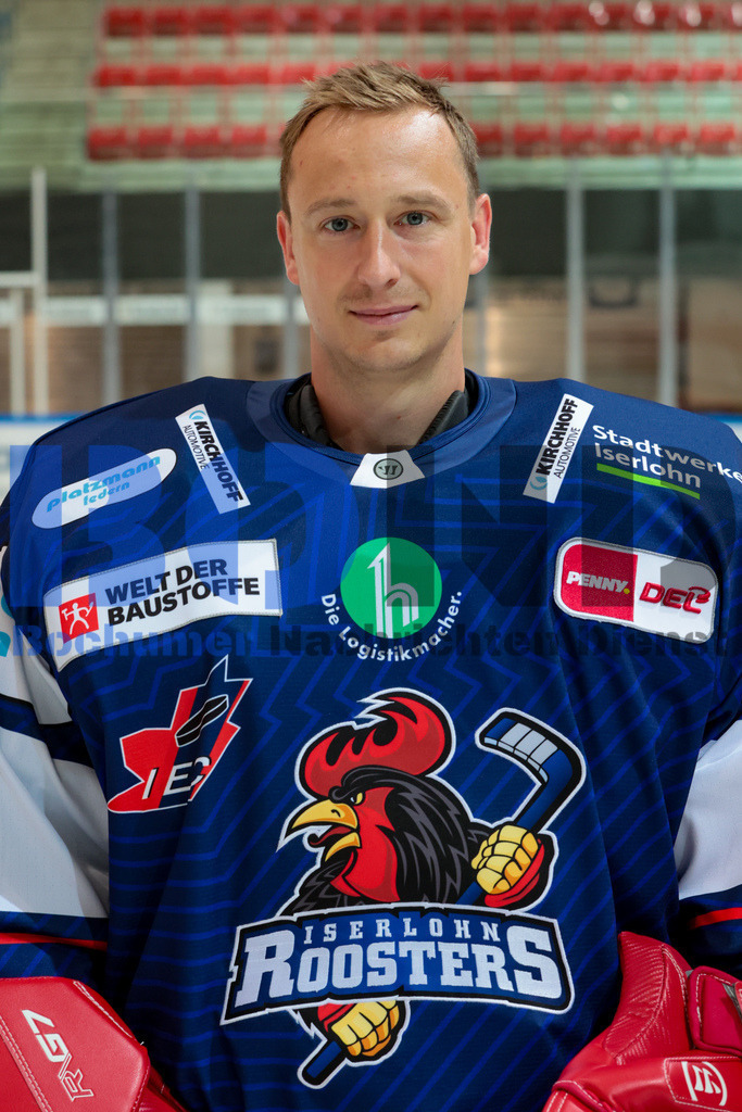 Deutsche Eishockey Liga (DEL): Iserlohn Roosters Teamshooting {date} -  | {headline}(Foto: Sebastian Sendlak / BOND) - Realisiert mit Pictrs.com