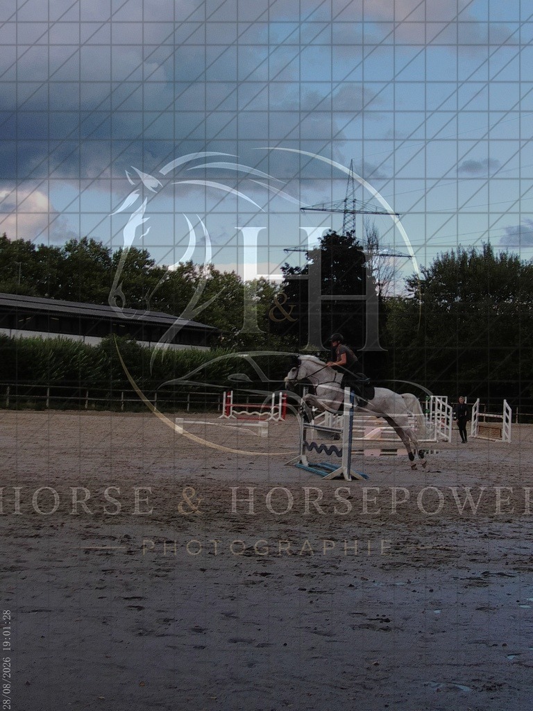 1787943688___C0760326 | handhphotographie - Realisiert mit Pictrs.com