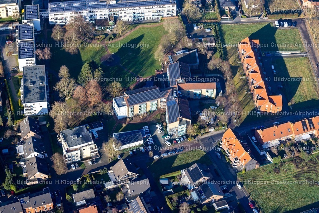 Luftbild Waldniel-8546 | Luftbildfotografie Gebäude des Altersheim - Seniorenresidenz " Altenheim St. Michael " in Schwalmtal im Bundesland Nordrhein-Westfalen, Deutschland - Realisiert mit Pictrs.com