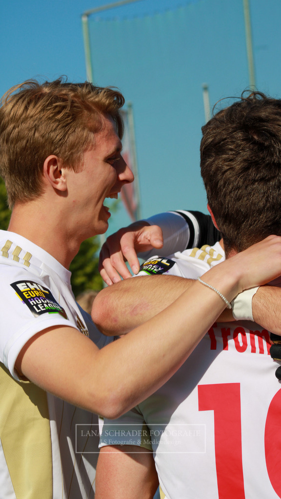 DM23 Finale Herren Mannheimer HC -  Rot-Weiß Köln 04.06.23-287 | lanaschraderfotografie - Realisiert mit Pictrs.com