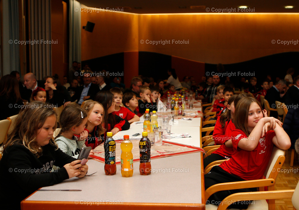 ASKOEOEDTWEIHNACHTSFEIERNACHWUCHS_43 | bilder, linz, photo, foto, fussball, sport, fotolui, bundesliga