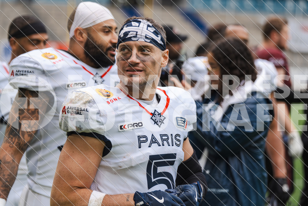 GER Rhein Fire vs. Paris Musketeers, Football, European League of Football, Spieltag 4, Saison 2025, 08.06.2025 | GER Rhein Fire vs. Paris Musketeers, Football, European League of Football, Spieltag 4, Saison 2025, 08.06.2025Foto: Fabian Friese - Realisiert mit Pictrs.com
