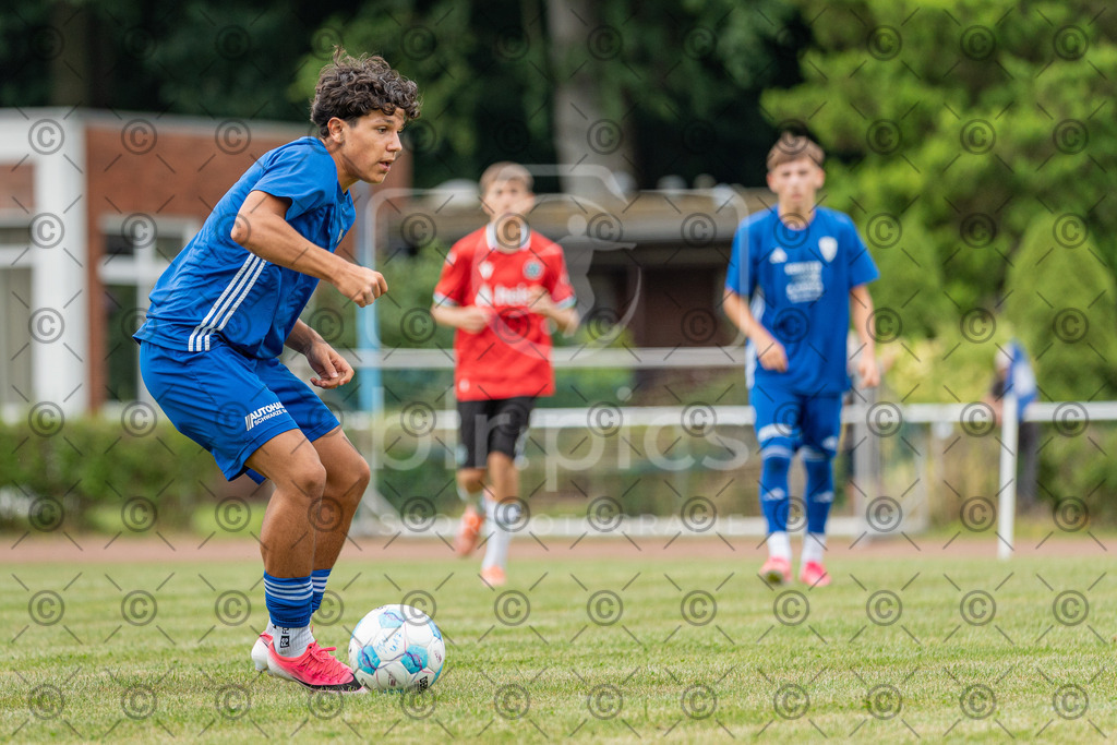 _DSC8365 | Professionelle Fußball- und Sportfotografie. Spielbilder online ansehen und kaufen – Einzelbilder oder komplette Galerien in hoher Qualität. - Realisiert mit Pictrs.com