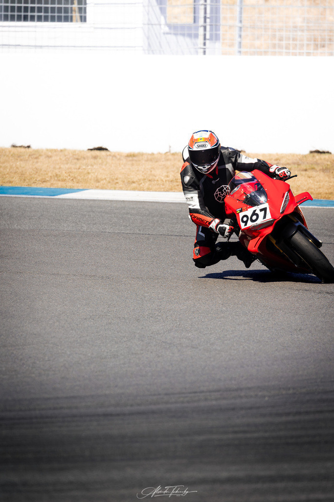 Ducati Trackday Hockenheimring 2026 | Entdecken Sie die faszinierende Welt von Alexander Tschuncky Arts: Kreative Fotografie, atemberaubende Automobilkunst und hochwertiger Bilderdruck. Lassen Sie sich inspirieren! - Realisiert mit Pictrs.com