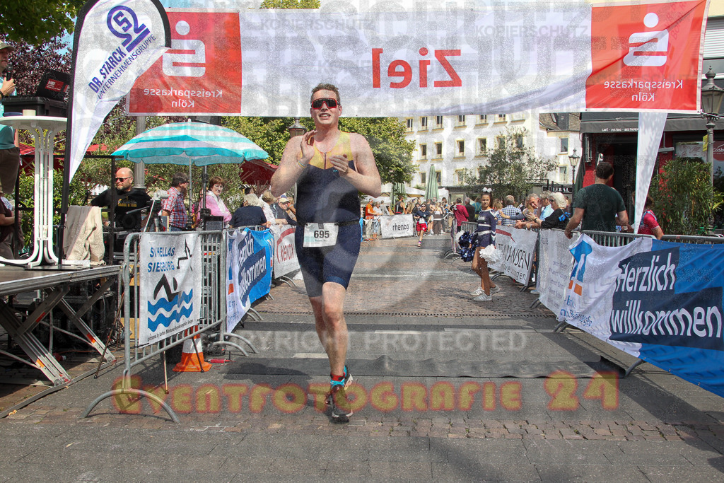 250824_1503_EV4_2602 | Sportfotografie im Rhein-Sieg Kreis, Köln, Bonn, NRW, Rheinland Pfalz, Hessen, etc. Unser Tätigkeitsfeld umfasst den Laufsport vom Volkslauf über den Marathon, Duathlon, Triathon bis zum Ultralauf wie Kölnpfad Ultra oder Schindertrail.