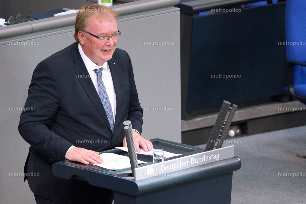 Volker Redder | Metropolico