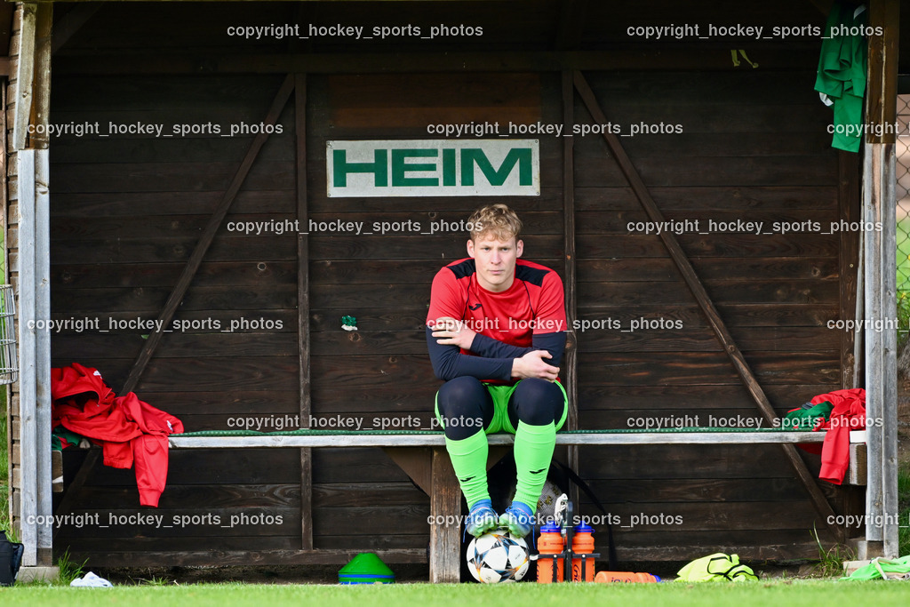 FC ASKÖ Gmünd vs. Union Matrei  | #22 Hannes Sagmeister FC Gmünd, FC ASKÖ Gmünd vs. Union Matrei , FC ASKÖ Gmünd vs. Union Matrei  am 21.09.2024 in Gmünd (Sportplatz Gmünd), Austria, (Photo by Bernd Stefan)