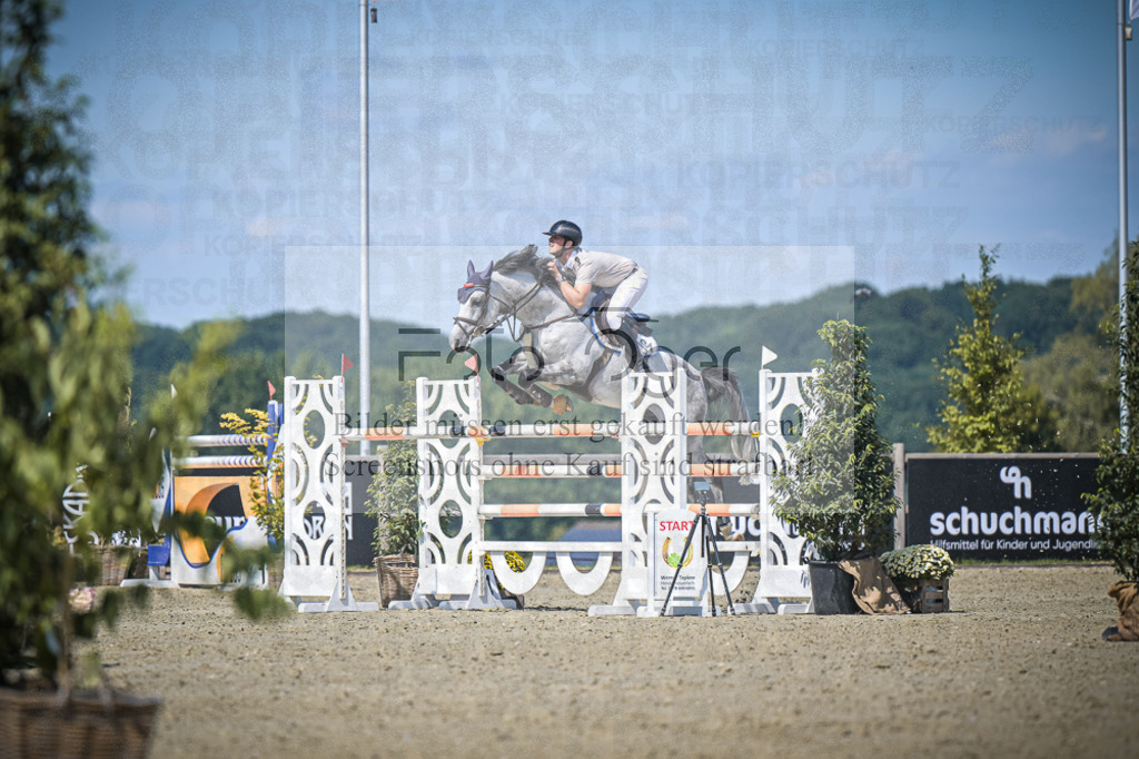 DOS_3602 | Entdecke hochwertige Reitturnierfotos von Foto Oger. Professionell, emotional und authentisch – jetzt Lieblingsmomente im Shop bestellen.Deutschlandweite Turnierfotografie. - Realisiert mit Pictrs.com