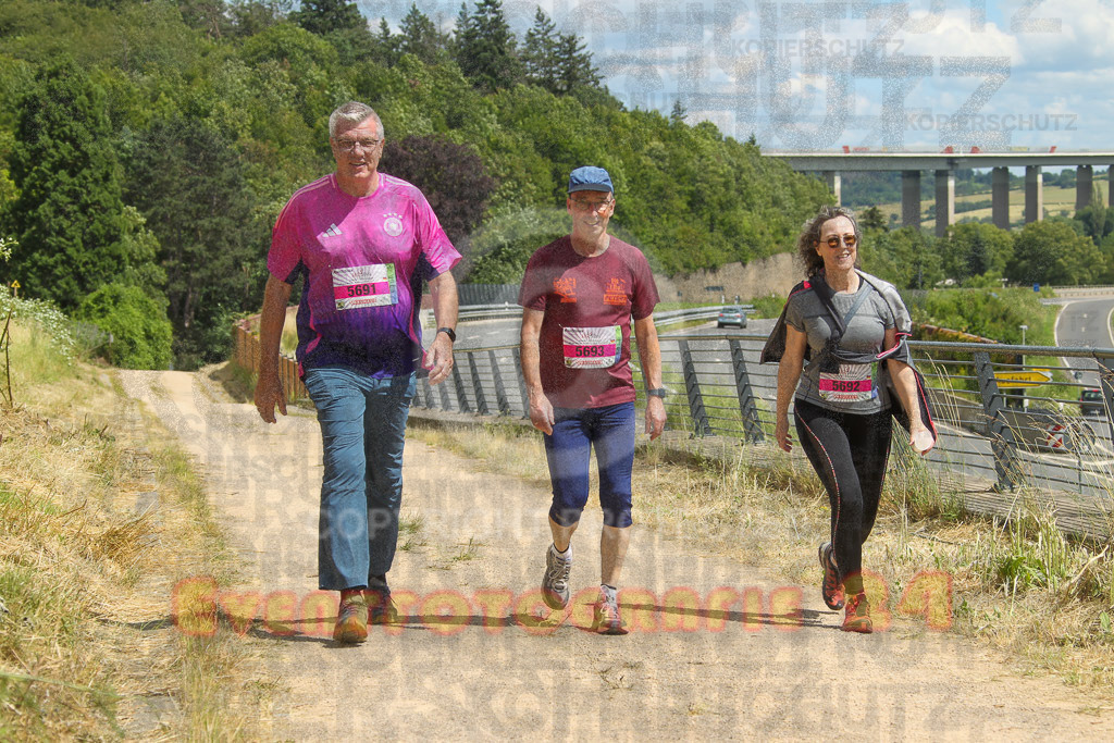240615_1516_EV4_9397 | Sportfotografie im Rhein-Sieg Kreis, Köln, Bonn, NRW, Rheinland Pfalz, Hessen, etc. Unser Tätigkeitsfeld umfasst den Laufsport vom Volkslauf über den Marathon, Duathlon, Triathon bis zum Ultralauf wie Kölnpfad Ultra oder Schindertrail.