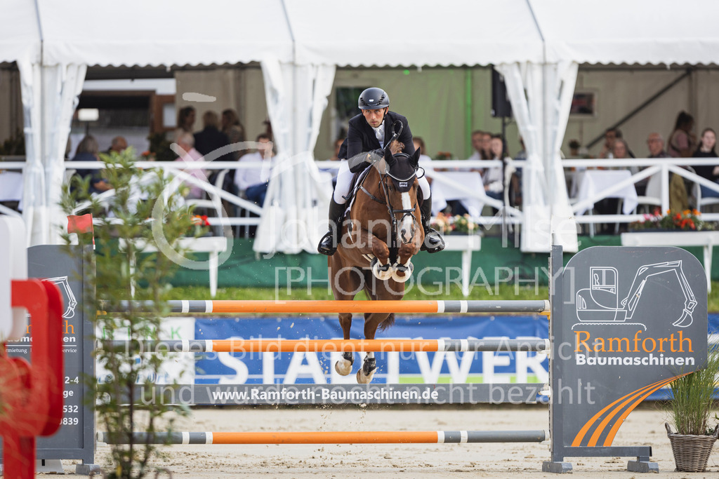 250711_BHO_2Ph-M2-2-852 | Deine schönsten Turniermomente als professionelle Fotos! Entdecke hochwertige Pferdesport-Fotografie im Online-Shop. Jetzt Fotos finden & bestellen!