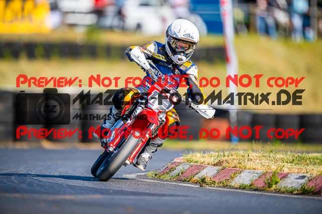 MaZZes_FotoMatrix_220529_4986 | Fotograf Mathias Schmid
Sportfotograf,
Eventfotograf,
Hochzeitsfotograf,
Portraitfotograf