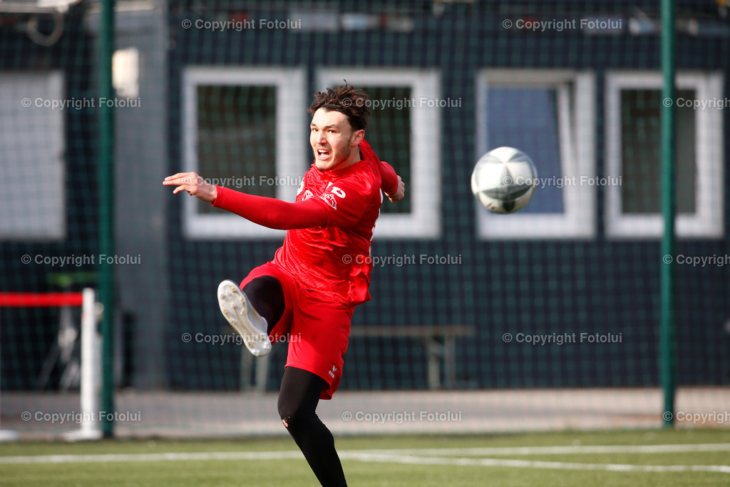 A_LUI_01022025_04 | SPORT FUSSBALL TESTSPIEL ASKOE OEDT 1B-UFC HAMA TRUCKS ROHRBACH-BERG 01.02.2025IM BILD : FIINN RUDEL  (OEDT1B) UND (ROHRBACH) FOTO:FOTOLUI