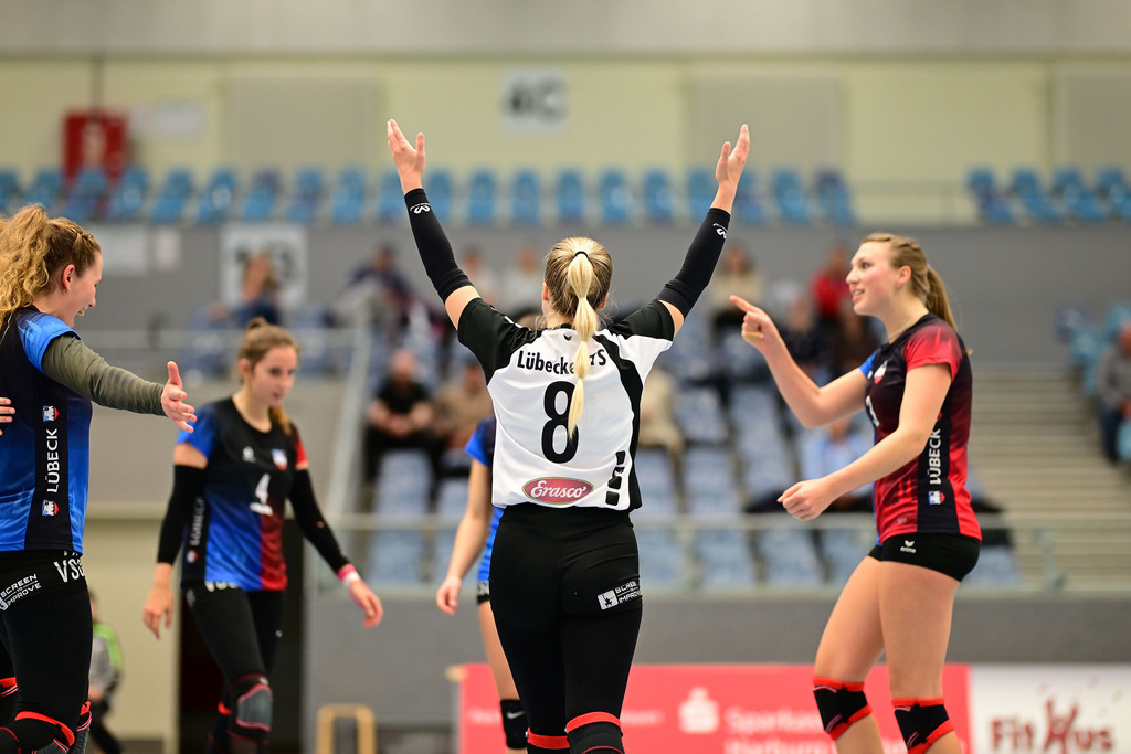 Volleyball I Frauen I Saison 2024-2025 I Regionalliga Nord I VT Hamburg - VSG Lübeck | Der Sportfotograf. - Realisiert mit Pictrs.com