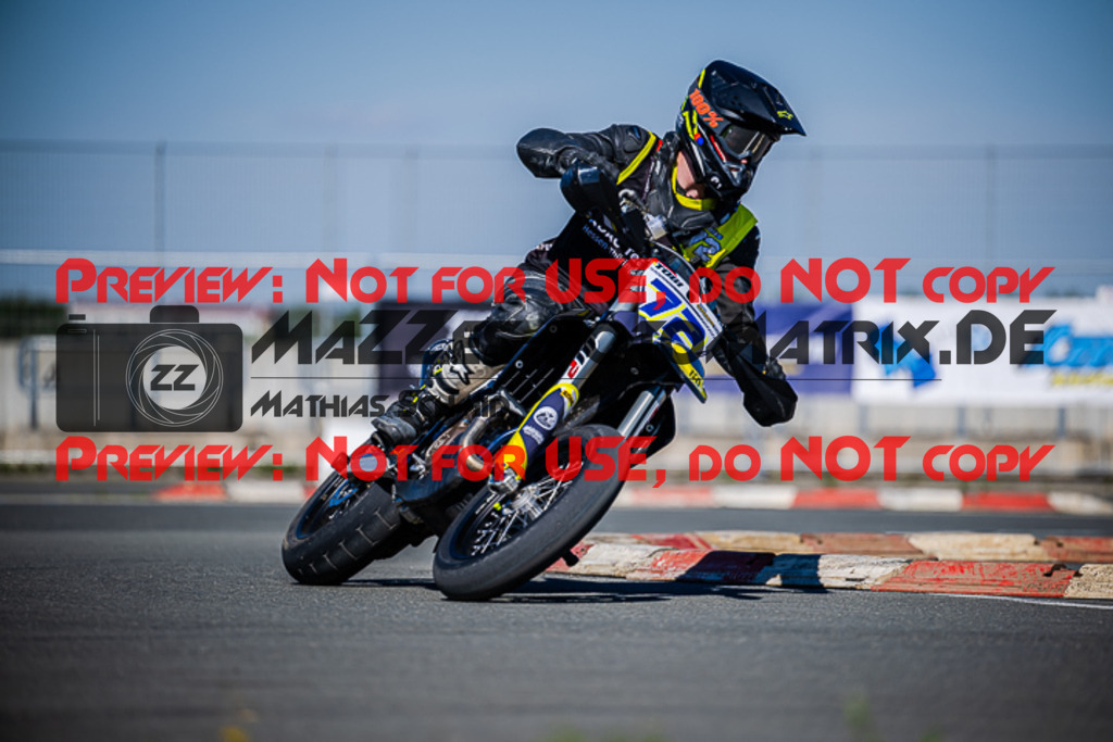 MaZZes_FotoMatrix_220903_0846 | S3