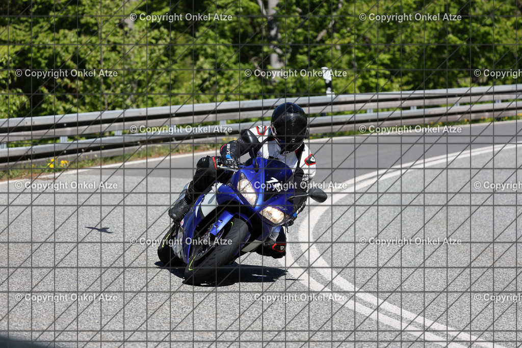 IMG_9751 | Fotograf am Kyffhäuser. Onkel Atze. Kyffhäuser Rennstrecke. Café36. Motorsportfotografie. - Realisiert mit Pictrs.com