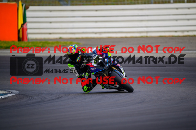 MaZZes_Fotomatrix_20250421_6007705_2247 | WEISS