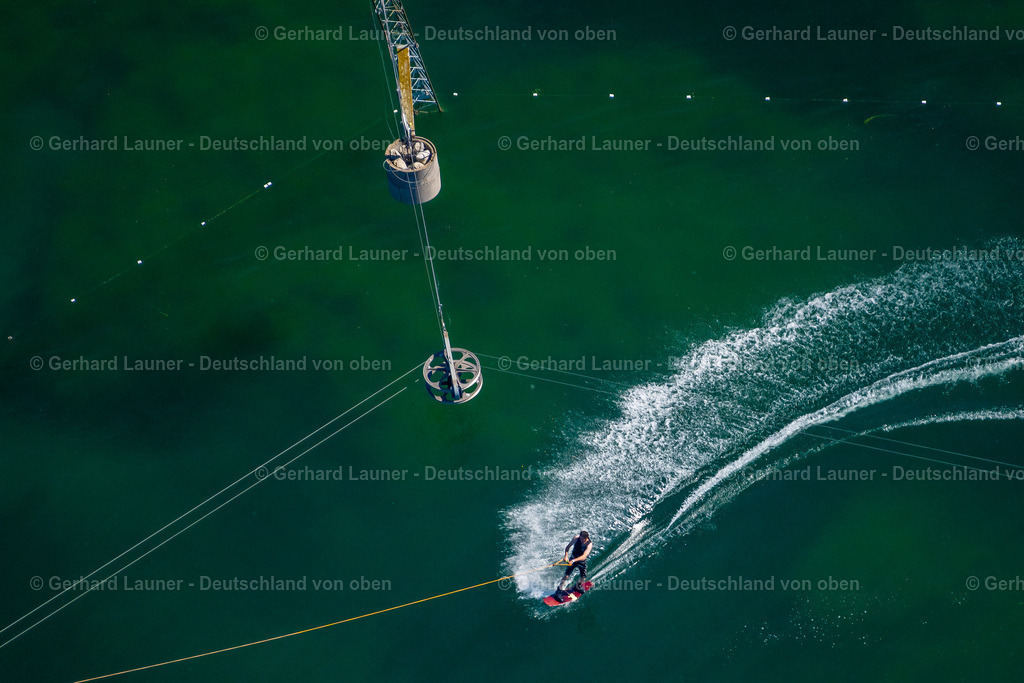 4045977 | ERFURT 14.06.2021 Freizeitzentrum der Wasserski - Rennbahn am See "Nordstrand" in Erfurt im Bundesland Thüringen, Deutschland. Weiterführende Informationen bei: FREIZEIT- UND ERHOLUNGSPARK NORDSTRAND e.V.,  Wasserski Erfurt. // Leisure center of water skiing - racetrack in Erfurt in the state Thuringia, Germany. Further information at: FREIZEIT- UND ERHOLUNGSPARK NORDSTRAND e.V.,  Wasserski Erfurt. Foto: Gerhard Launer