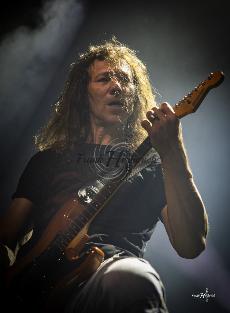 Justice Geiselwind 31.10.2025 | Frank Herberich Fotografie, Frank Herberich, Fotografie, Hochzeit, Portrait, St. Peter Ording, Ording, Westerhever, Nordsee, Frank Fotografie, Hardheim,  Odenwald,Walldürn, Band,Eventfotografie - Realisiert mit Pictrs.com