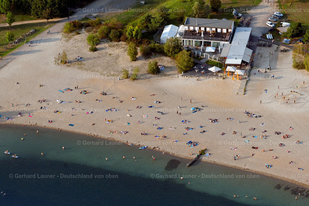 4040643 | BRAUNSBEDRA 08.09.2021 Rekultivierung der ehemaligen Tagebau - Fläche an den Uferbereichen des Sees " Geiseltalsee " in Braunsbedra im Bundesland Sachsen-Anhalt, Deutschland. // Open pit re cultivation on the shores of the lake " Geiseltalsee " in Braunsbedra in the state Saxony-Anhalt, Germany. Foto: Gerhard Launer