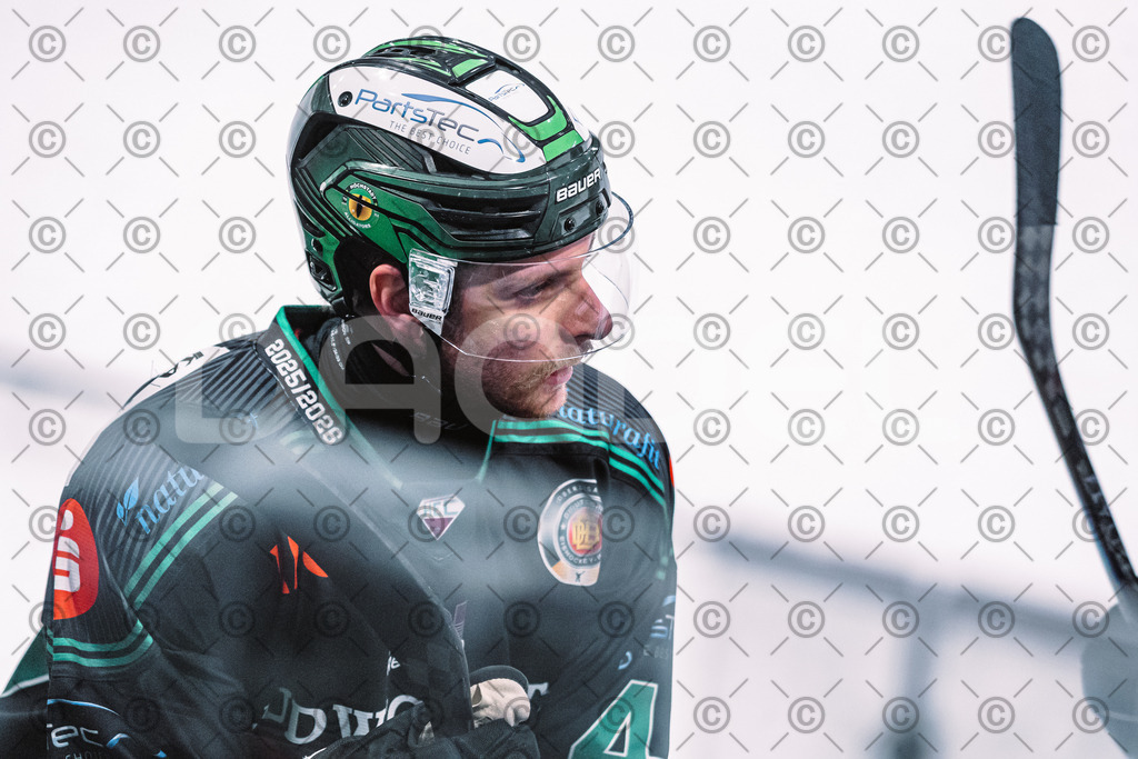 Alligators_vs_Memmingen_05_12_2025-099 | Höchstadt Alligators Fotogalerie: Eishockey-Action aus Franken. Professionelle Spielfotos, Portraits & Stadionbilder zum Download. Jetzt entdecken! - Realisiert mit Pictrs.com