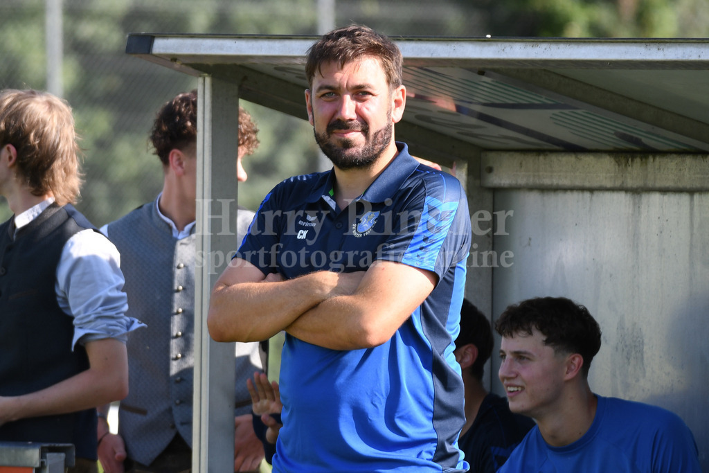 Testspiel SV  Winzer (Kreisliga Straubing) : SpVgg Niederalteich ( Bezirksliga Ost) | Christopher Krawetz ( Trainer SV Winzer) - Realisiert mit Pictrs.com