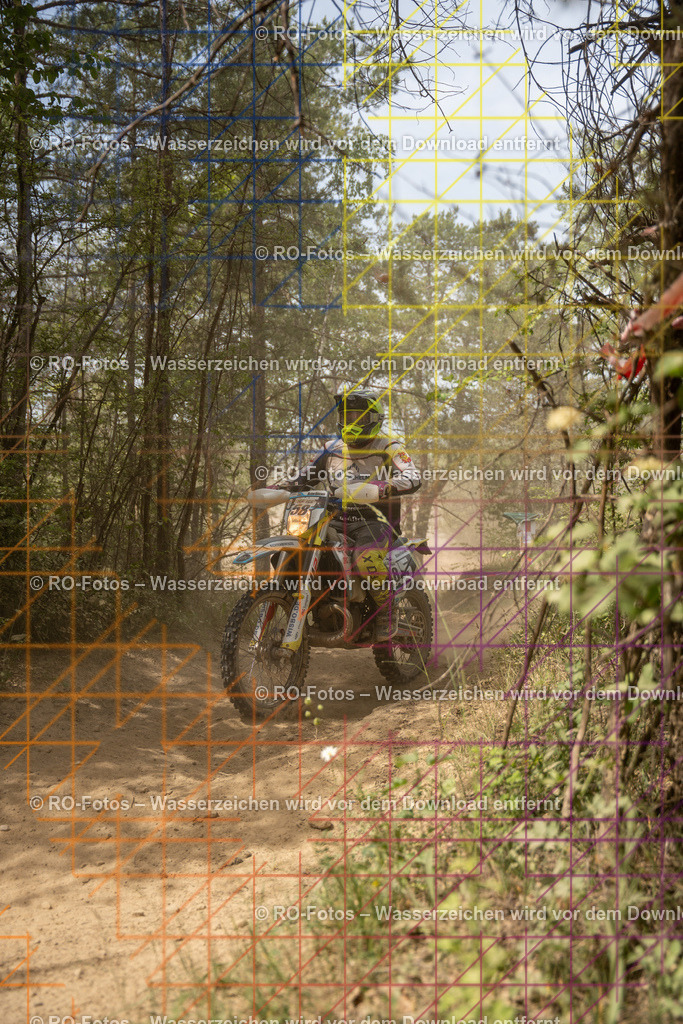 Niederwürzbach 2 Lauf-1100 | Sportfotografie von RO-Fotos: Motorsport, Motocross, Enduro, Laufveranstaltungen und Triathlon. Professionelle Fotos von Sportlern und Events. - Realisiert mit Pictrs.com
