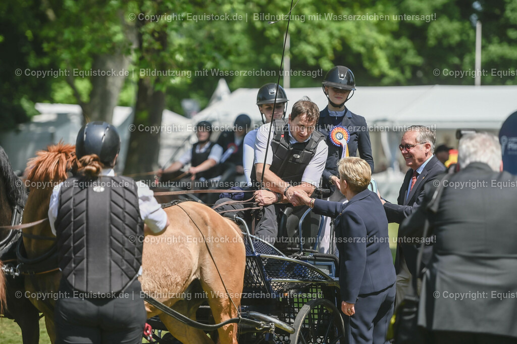 20230528_Jump-and-Drive_0225 | equistock