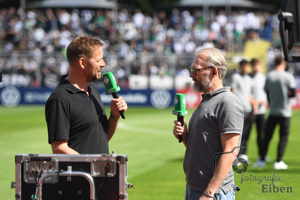 SV Atlas-Delmenhorst-Borussia Mönchengladbach | DFB-Pokal 1. Runde;SV Atlas Delmenhorst (gelb)-Borussia Mönchengladbach (schwarz) am 17.08.2025 in Oldenburg (Marschweg-Stadion), Photo: Philip Eiben 2025 - Realisiert mit Pictrs.com