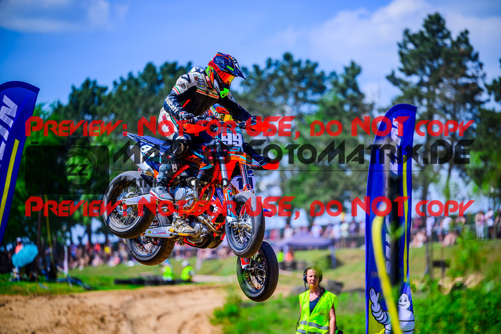 MaZZes_FotoMatrix_240512_6021986_3072 | S4