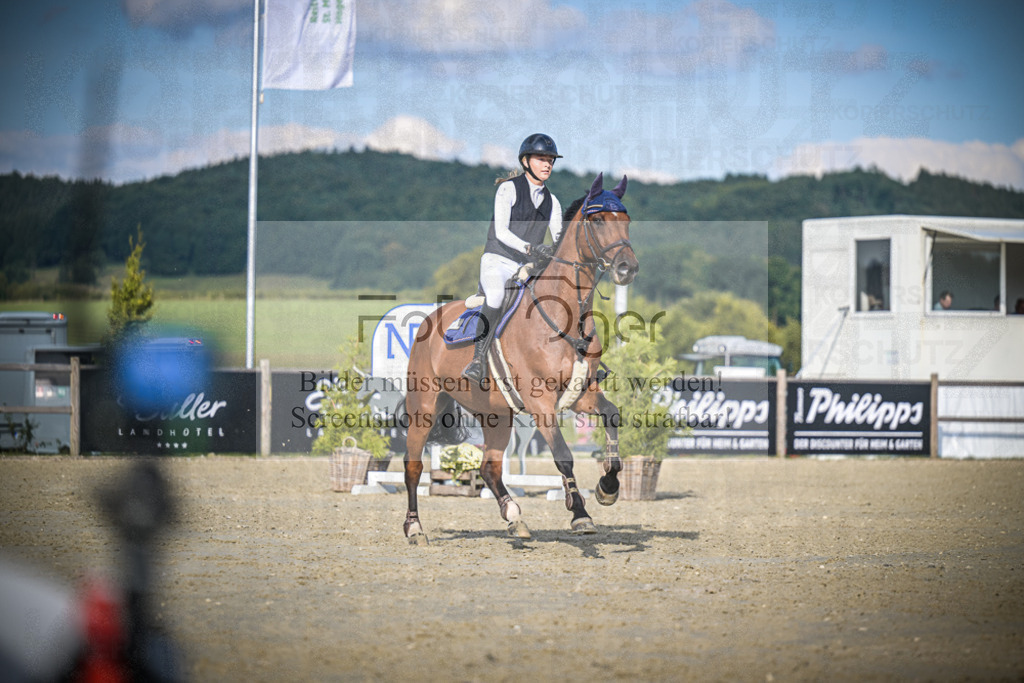 DOS_2734 | Entdecke hochwertige Reitturnierfotos von Foto Oger. Professionell, emotional und authentisch – jetzt Lieblingsmomente im Shop bestellen.Deutschlandweite Turnierfotografie. - Realisiert mit Pictrs.com