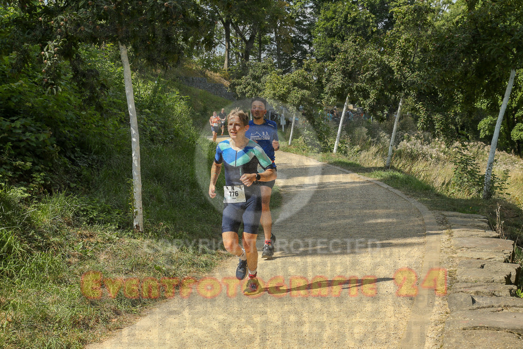 250824_1450_EX1_7760 | Sportfotografie im Rhein-Sieg Kreis, Köln, Bonn, NRW, Rheinland Pfalz, Hessen, etc. Unser Tätigkeitsfeld umfasst den Laufsport vom Volkslauf über den Marathon, Duathlon, Triathon bis zum Ultralauf wie Kölnpfad Ultra oder Schindertrail.