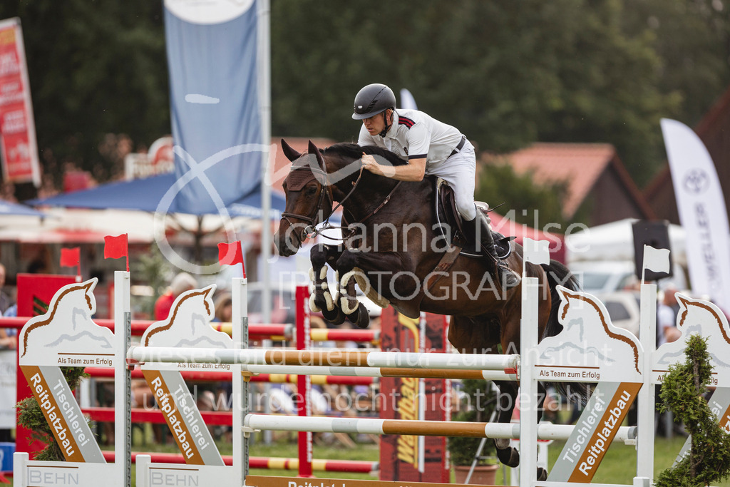 240719_LC_Youngster-S-616 | Deine schönsten Turniermomente als professionelle Fotos! Entdecke hochwertige Pferdesport-Fotografie im Online-Shop. Jetzt Fotos finden & bestellen!