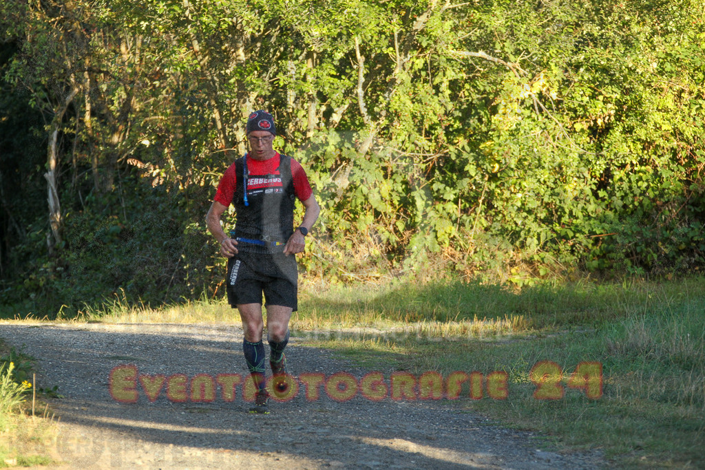 250830_1906_EV4_4929 | Sportfotografie im Rhein-Sieg Kreis, Köln, Bonn, NRW, Rheinland Pfalz, Hessen, etc. Unser Tätigkeitsfeld umfasst den Laufsport vom Volkslauf über den Marathon, Duathlon, Triathon bis zum Ultralauf wie Kölnpfad Ultra oder Schindertrail.