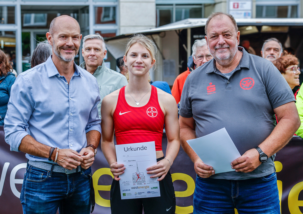 top-top.de 240913-051 | Foto, Video, Fotografie, Videografie, Fotobox, DJ, Discjockey, Musik, Musikbox, Veranstaltung, Photobooth, Amazon, Ebay, Buchtipp, Bestseller, Autor, Verlag, Buch, Wesel, Hamminkeln, NRW, Dinslaken, Rees, Drohne, Hochzeit, Party, Fotobox, Wesel, Fotograf