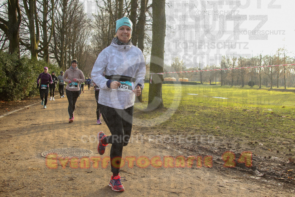 241231_1023_EV4_4113 | Sportfotografie im Rhein-Sieg Kreis, Köln, Bonn, NRW, Rheinland Pfalz, Hessen, etc. Unser Tätigkeitsfeld umfasst den Laufsport vom Volkslauf über den Marathon, Duathlon, Triathon bis zum Ultralauf wie Kölnpfad Ultra oder Schindertrail.