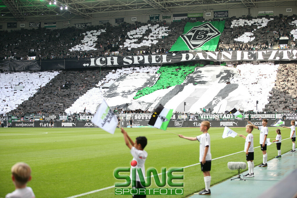 1.Fussball-Bundesliga  :  Borussia Mönchengladbach--Bayer 04 Leverkusen    2.Sptg. | 26.08.2023 Fussball,GER, Saison 2023/2024;         1.Bundesliga;   2. Spieltag;
VFL Borussia Mönchengladbach--Bayer 04 Leverkusen :  Erinnerung an 1973 Pokal-Entspiel.
DFL REGULATIONS PROHIBIT ANY USE OF PHOTOGRAPHS AS IMAGE SEQENCES AND/OR QUASI-VIDEO. - Realisiert mit Pictrs.com