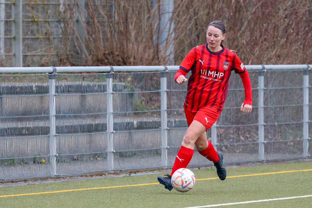 WASFCH_260321_5024 | SGM DJK Wasseralfingen/Neuler vs. 1.FC Heidenheim 1846 II, Fußball, Frauen, Bezirksliga, 2025/2026, 13. Spieltag, 21.03.2026 in Wasseralfingen, Kunstrasen Bürgle(Foto: Michael Bulling) - Realisiert mit Pictrs.com