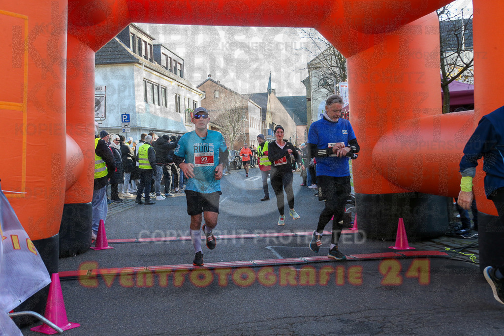 241201_1235_EX1_2816 | Sportfotografie im Rhein-Sieg Kreis, Köln, Bonn, NRW, Rheinland Pfalz, Hessen, etc. Unser Tätigkeitsfeld umfasst den Laufsport vom Volkslauf über den Marathon, Duathlon, Triathon bis zum Ultralauf wie Kölnpfad Ultra oder Schindertrail.
