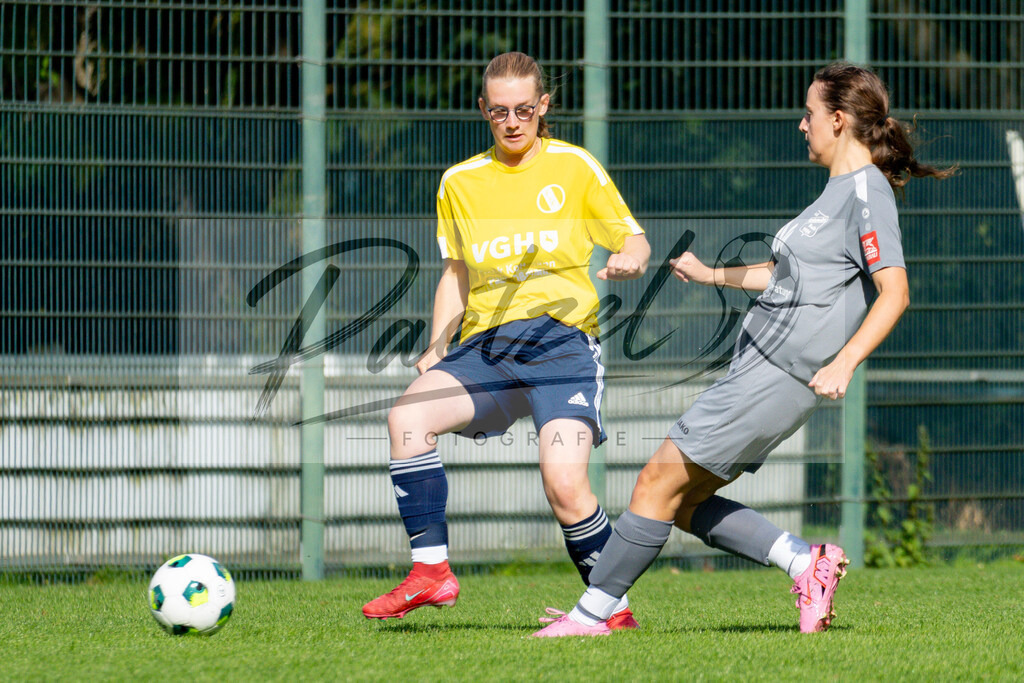 20260906_RULSVK_0602 | Fußball, Frauen:   beim Spiel der Kreisliga zwischen SG Rulle/Haste vs. SV Kettenkamp am 06.09.2026 im Stavermann-Sportpark in Rulle/Wallenhorst, Deutschland.(Foto von Nico Paetzel) - Realisiert mit Pictrs.com
